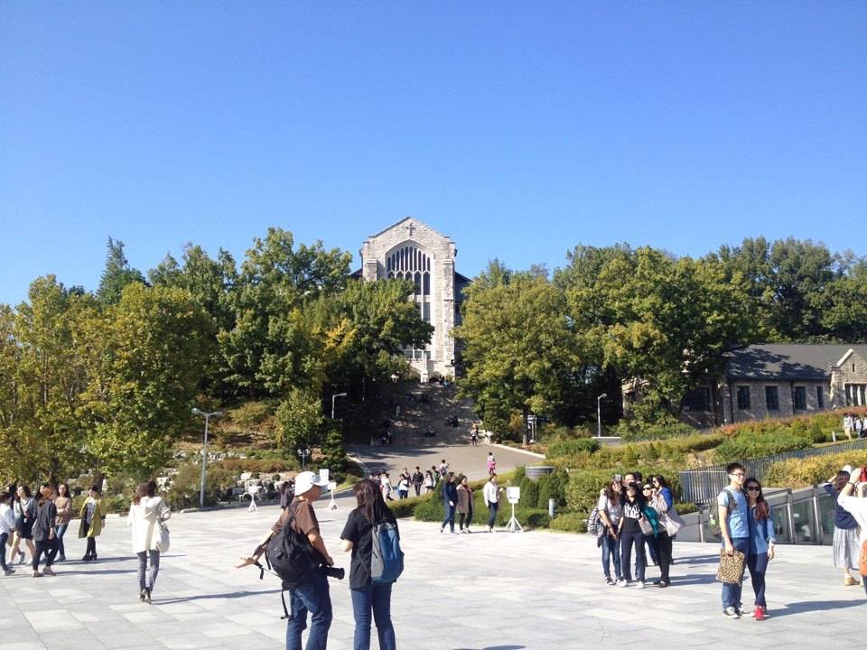 이화여대가 중국인 관광객의 필수코스인 이유. jpg | 인스티즈