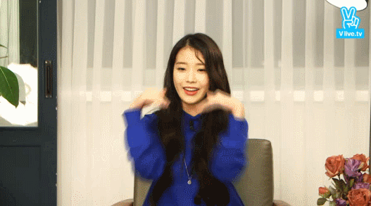 [15.10.24] 아이유 V앱.gif | 인스티즈