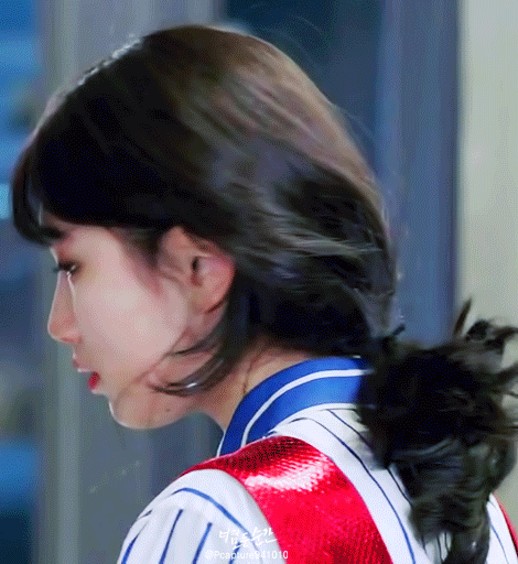 토끼상중에 제일 예쁜것 같은 수지 | 인스티즈