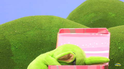 텔레토비와 옷상자.jpg (텔레토비 무서워하는 사람 주의) | 인스티즈