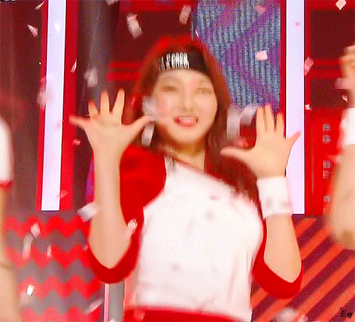 ioi 박진영 떡 몰래 먹다 걸렸다고 루머 돌던 강미나.gif | 인스티즈