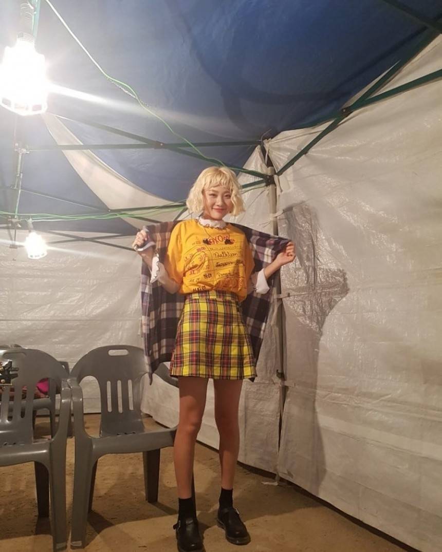 볼빨간사춘기 안지영 사복 | 인스티즈