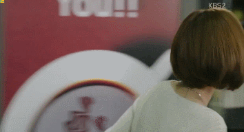 여친 아버지 앞에서 여친한테 키스했다가 개극딜 당하는 남주ㅋㅋㅋㅋ.gif | 인스티즈