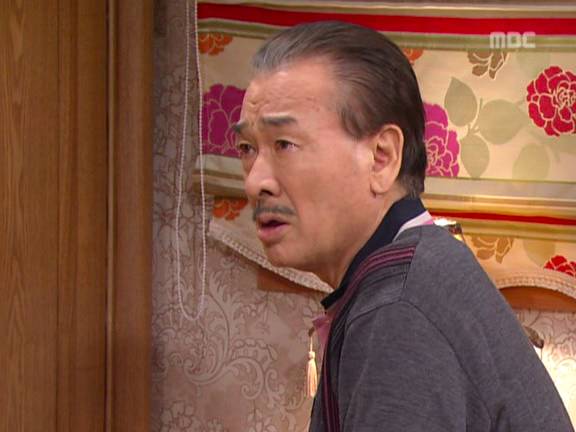 [거침없이하이킥] 순재에게 똥침당한 효자 준하.jpg | 인스티즈