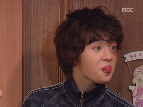 [거침없이하이킥] 민호보다 더 크게 다쳤는데 사람들이 몰라줘서 억울한 윤호.jpg | 인스티즈