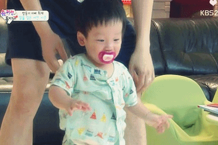 [슈퍼맨이돌아왔다] 귀엽고 웃기게 걷는 서언이ㅋ | 인스티즈