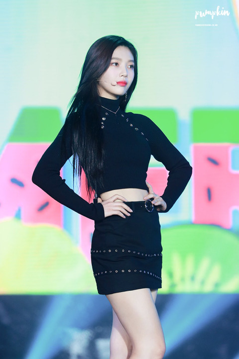 레전드 찍은 코뮤페 올블랙 조이.jpg | 인스티즈