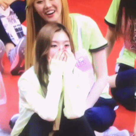 남자의 보호본능 850% 풀차지 시키는 아이린 배들짝 모음 | 인스티즈