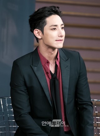 대형견같은 남자 vs 고양이같은 남자 | 인스티즈