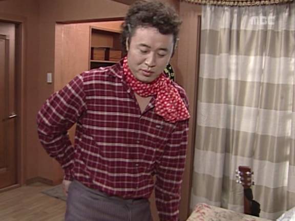 [거침없이하이킥] 순재에게 똥침당한 효자 준하.jpg | 인스티즈