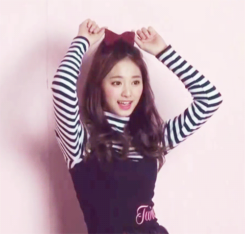 리본이 잘 어울리는 쯔위.gif | 인스티즈