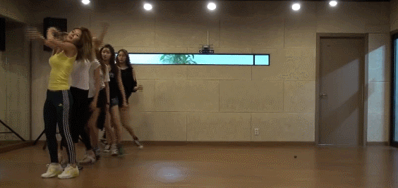 동선 예쁜게 뭐지 싶을때 보면 좋은 여돌 안무들.gif | 인스티즈