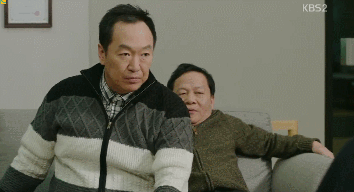 여친 아버지 앞에서 여친한테 키스했다가 개극딜 당하는 남주ㅋㅋㅋㅋ.gif | 인스티즈