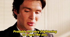  깨알같은 분량으로 다크나이트 트릴로지 모두 출연한 킬리언 머피.jpgif | 인스티즈