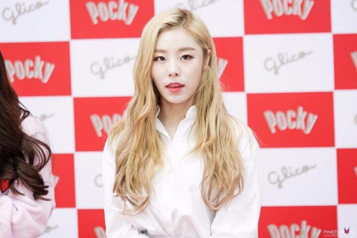 보조개가 우편향인 마마무 휘인♥ | 인스티즈