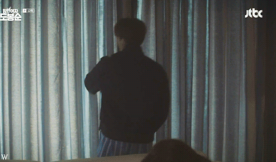 [힘쎈여자도봉순] 문 하나를 열어도 평범하게 여는 법이 없는 똘끼충만 남주.gif | 인스티즈