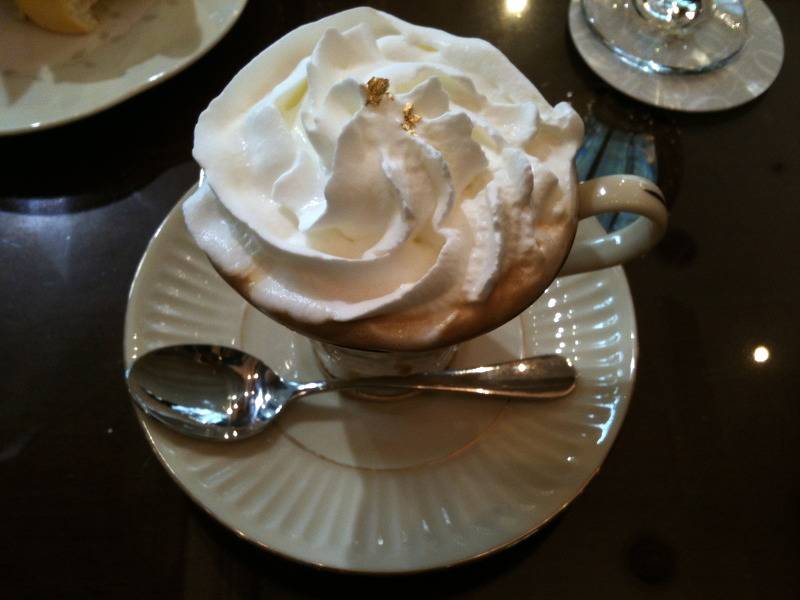 [비엔나커피] 뜨거운 아메리카노와 차가운 크림의 조합 | 인스티즈