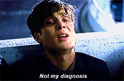  깨알같은 분량으로 다크나이트 트릴로지 모두 출연한 킬리언 머피.jpgif | 인스티즈