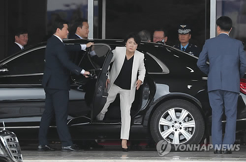 독일로 출국하는 문재인 대통령.jpg | 인스티즈