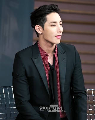 대형견같은 남자 vs 고양이같은 남자 | 인스티즈