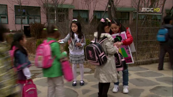 [지붕뚫고하이킥] 반장 정해리.jpg | 인스티즈