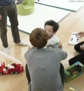 [슈퍼맨이돌아왔다] 이서언의 광대는 거짓말을 하지 않쟈나ㅋㅋㅋㅋㅋㅋㅋ (feat.엑소형들) | 인스티즈