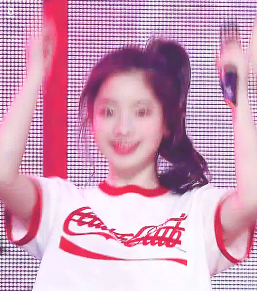 [트와이스] 다현이 피부 초근접사진 JPG | 인스티즈