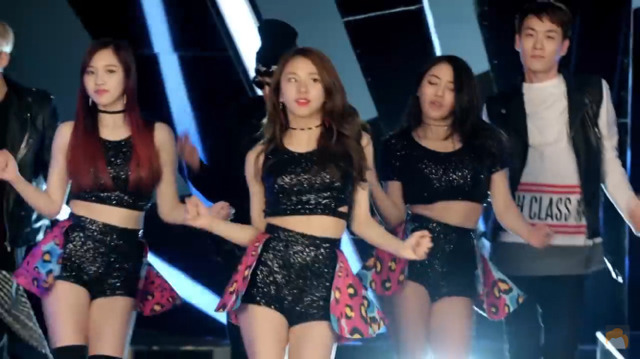 트와이스 아리아나 그란데 의상 표절 의혹 | 인스티즈