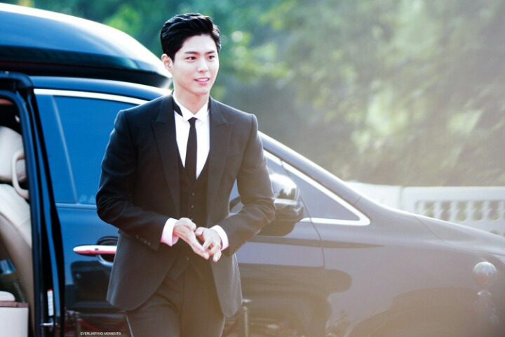 박보검 쓰리피스 수트 코디 수준.JPG | 인스티즈