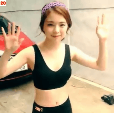 크리스마스 루돌프가 된 하늘.gif | 인스티즈