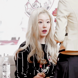 새벽이라 올리는 아이린 움짤.gif | 인스티즈