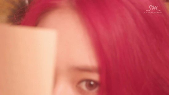 로리타 요소가 의심되는 SM 민희진 실장이 기획한 f(x) - PINK TAPE | 인스티즈