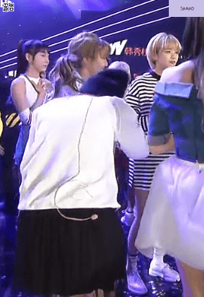 [TWICE] 더쇼 트와이스 아이오아이 친목 움짤 | 인스티즈