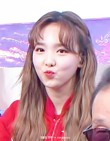 일본 음방 엠스테나가서 크게 한건하고 온 나연이 | 인스티즈