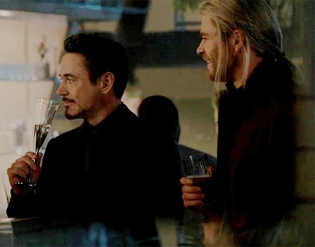 마블팬들이 그리워하는 어벤져스 분위기.gif | 인스티즈