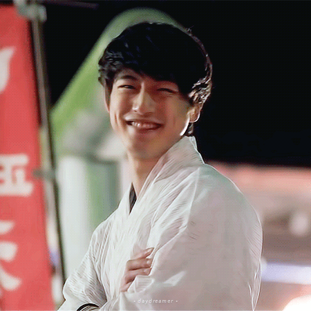 도죠머리(울프컷,샤기컷)말고 요즘 유행하는 스타일로 해주는 일본남자 대표 연예인 두명+도죠머리가 잘어울리는 배우 한명 | 인스티즈