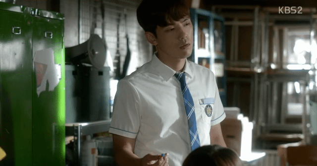 [학교2017] 좋아하는 여자애한테 초딩같이 질투하는 고딩.jpgif | 인스티즈