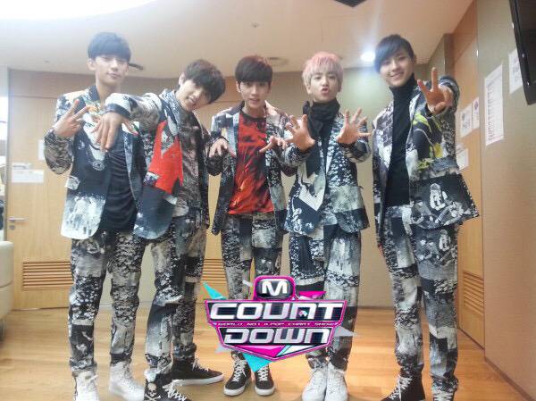 도대체 왜 이러는지 모르겠는 아이돌 코디 | 인스티즈