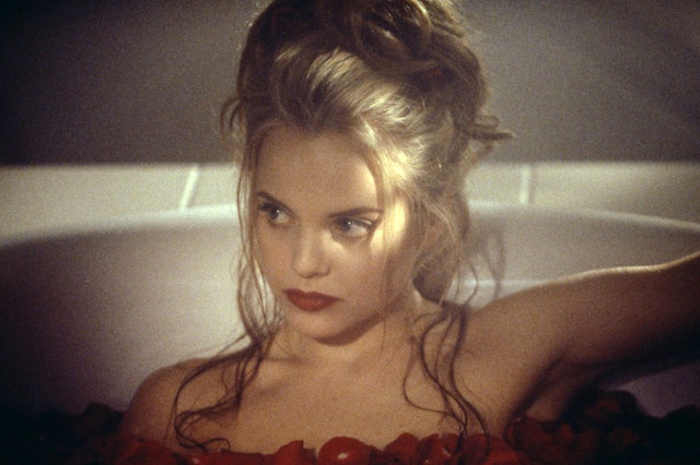 아메리칸 뷰티-(미나 수바리) (영화) | 인스티즈