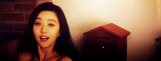 판빙빙이 얼마나 화려하게 생겼는지 실감나게 해주는 사진들(feat.서양인).jpg | 인스티즈