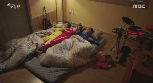 [미씽나인] 만약 열이가 살아있을 가능성을 생각해본다면.txt (feat. 디씨 밌갤러) | 인스티즈