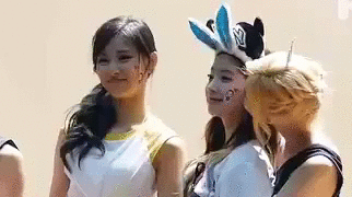 [트와이스] 다현이 볼에 뽀뽀하는 사나 | 인스티즈