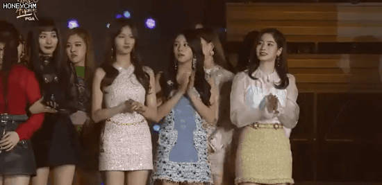 왜 울어 언니가?.gif | 인스티즈