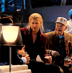 마블팬들이 그리워하는 어벤져스 분위기.gif | 인스티즈