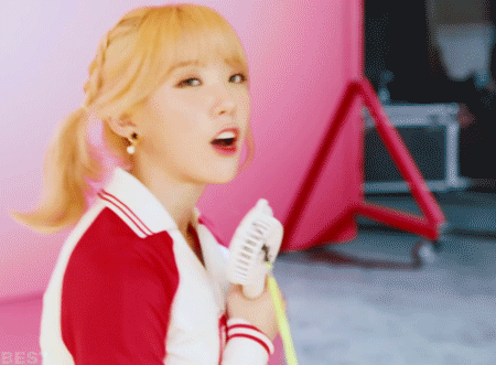 우주소녀 HAPPY 뮤비 메이킹 필름 루다 움짤 | 인스티즈