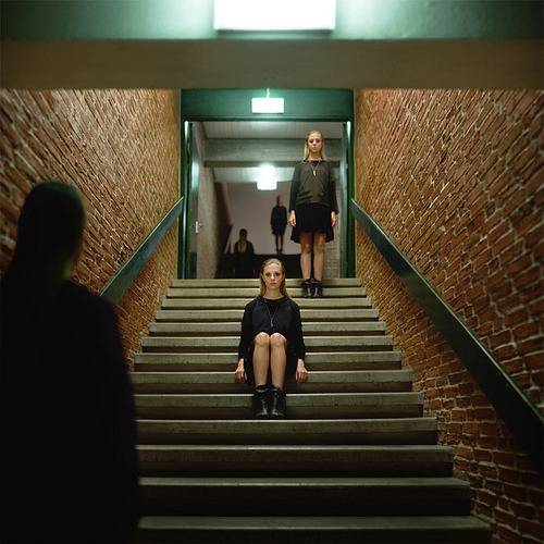 촉망받는 20대 초반의 덴마크 초현실주의 사진작가 . jpg | 인스티즈