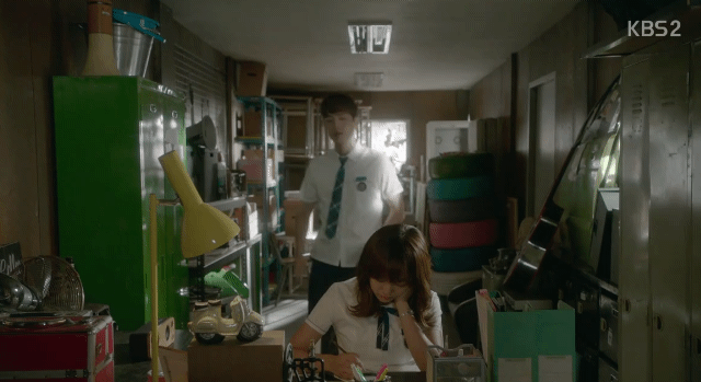 [학교2017] 좋아하는 여자애한테 초딩같이 질투하는 고딩.jpgif | 인스티즈