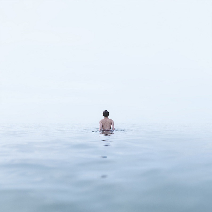 촉망받는 20대 초반의 덴마크 초현실주의 사진작가 . jpg | 인스티즈