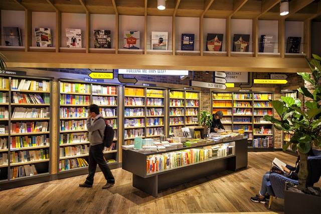 책을 종이책으로만 읽는 사람들 사이에서 은근 갈리는거 111222 | 인스티즈