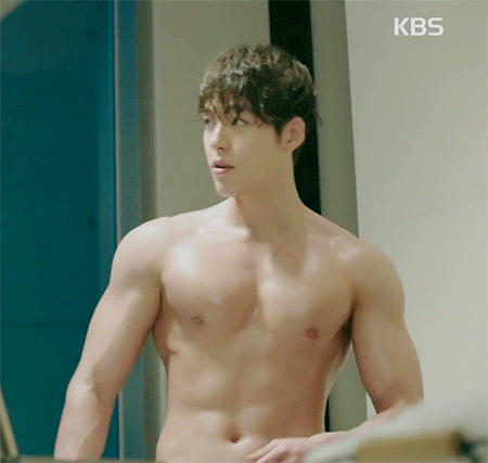 김우빈 덩치 수준.JPG | 인스티즈